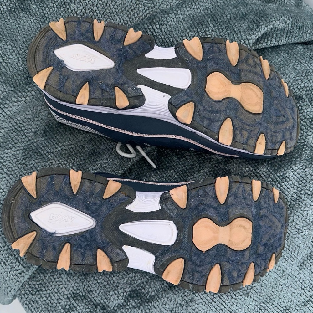 Avila Womens Sneaker 8 NWOT - Picture 4 of 7